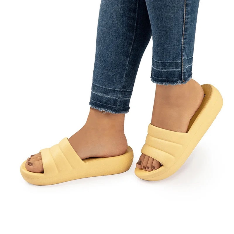 Load image into Gallery viewer, Piccadilly Marshmallow Women's Clog - Flexible &amp; Anti-Slip - 100% Vegan - Yellow
