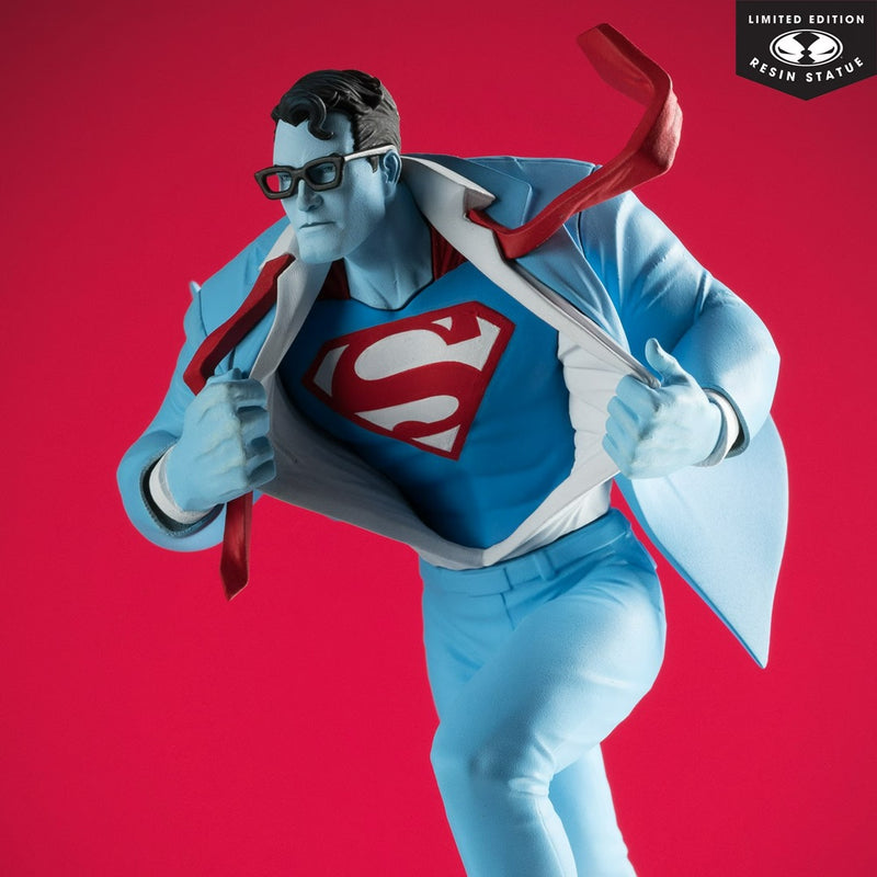 Load image into Gallery viewer, Superman by Clayton Henry (Superman Red and Blue) 1:10 Scale Resin Statue Limited Edition
